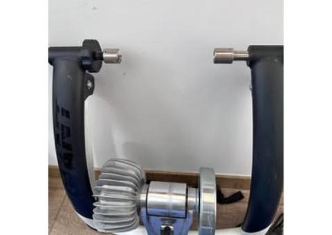 GIANT 腳踏車訓練台/西屯自取