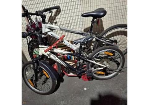 腳踏車
大一台26吋
中一台20吋
自取