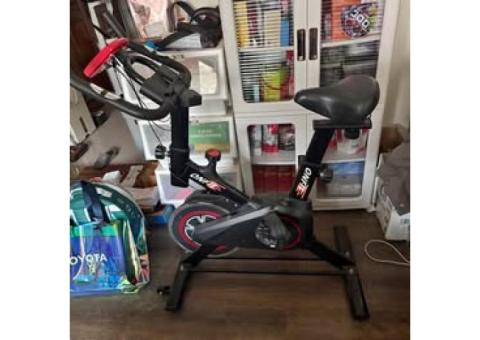 ONFIT飛輪健身腳踏車