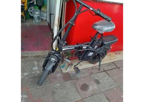 輔助電動腳踏車折疊