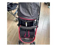 售。嬰兒推車、推車、學步車、腳踏車推車。（二手）（限自取）（桃園、大溪）