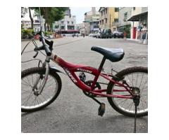 20吋兒童腳踏車 功能正常 台中市面交（外縣市可寄） - 1/1