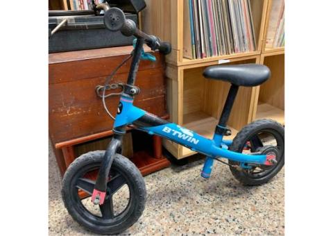 學齡前無踏板腳踏車