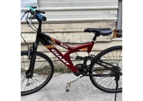 A251二手26吋21段速捷安特GIANT DS518暗紅色帶避震腳踏車