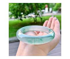 全新未使用過 880 翡翠手鐲喜歡帶走