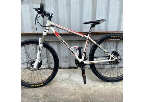 A80二手26吋30段速RIKULAU台灣雲豹白色碟煞腳踏車