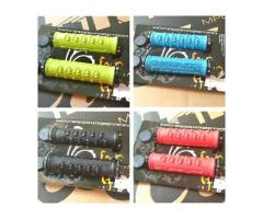高雄出售 把套 登山車、腳踏車、下坡、 越野車、林道車、自行車、Grips for sale  MTB  Bike, Bicycle, Downhill, Dirt Bike, Trail Bike, - 1/1
