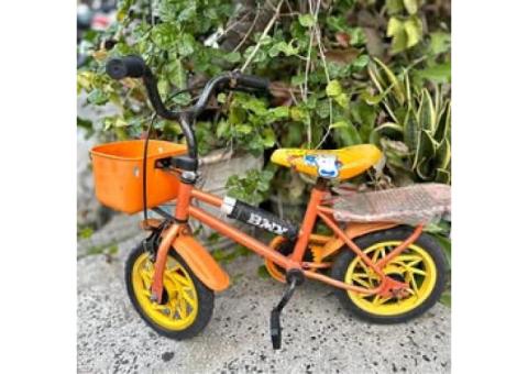 二手四至八歲腳踏車 約12吋