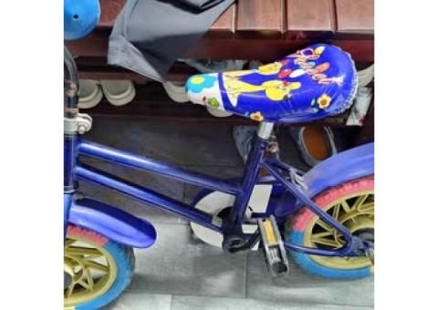 售兒童腳踏車附輔助輪（藍色）